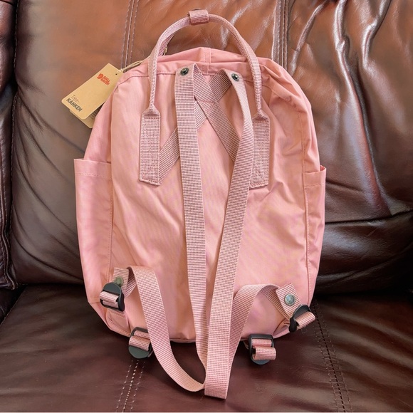 Fjallraven Tree Kanken Backpack in Lilac Pink - Picture 4 of 9